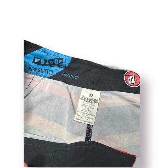 Volcom Yellow‎ Red Striped Board Shorts Size 32" 4 Way Stretch Trunks Retro Y2K - Picture 2 of 6